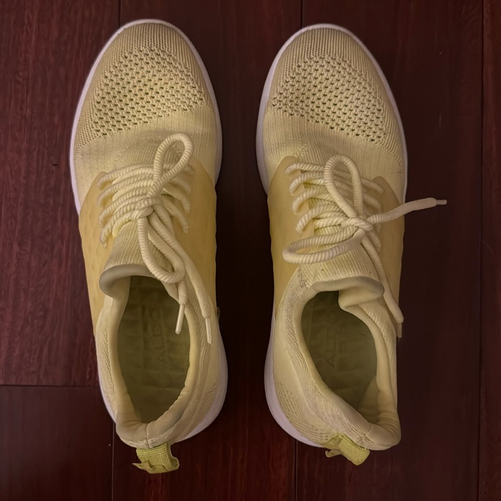 Women’s Aldo Runners
